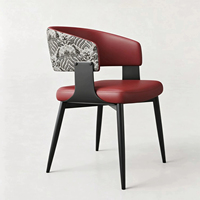 Chaise de restaurant commerciale moderne et durable avec structure en fer, dossier ergonomique incurvé et assise rembourrée, écologique