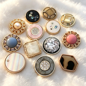 Decorative Metal Ornament <b>Buttons</b> High Polished Gold Zinc Alloy Round Custom Embossed Logo Brass Shank Craft <b>Buttons</b> - Product Image 2