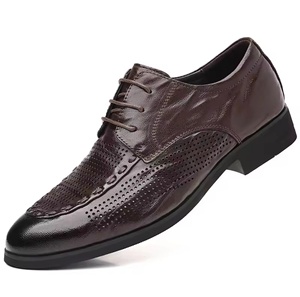 Mocassins en cuir pour hommes, imperméables, antidérapants, légers, à motif floral intemporel, pour le bureau, la carrière, les occasions habillées, à enfiler, à bout fermé, pour mariage - Product Image 4