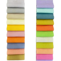 Tissu satiné imprimé numérique à motif floral dégradé RTS 75 g/m² - Faible quantité minimale de commande pour robe et foulard