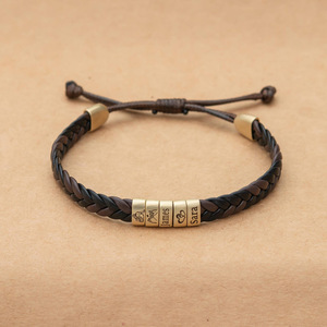 สร้อยข้อมือหนังแท้แบบเรียบง่าย พร้อมตัวล็อคแม่เหล็ก  สำหรับผู้ชาย - Product Image 3
