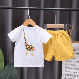Mùa hè Đẹp Trai Cho Bé Bộ Quần Áo Tay Ngắn Màu Đen Trắng Hươu Cao Cổ Áo Sơ Mi Quần Short Màu Vàng 2 Chiếc Bé Trai Quần Áo Trẻ Em Đang Giảm Giá - Product Image 4