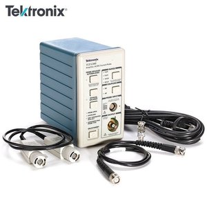 Amplificador de Sonda de Corriente Tektronix TCPA300, 15m-100m, Frecuencia 30A-150A, CC/CA, Conector BNC para Sistema de Pruebas de Osciloscopio - Product Image 3