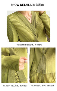 Top da donna di alta gamma con arricciature e patchwork di lettere, maglia slim fit con scollo a V, camicia <span class=keywords><strong>basic</strong></span> unica di <span class=keywords><strong>design</strong></span> per layering - Product Image 6