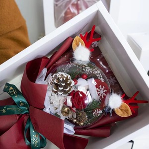 Bouquet de Noël Fait à <span class=keywords><strong>la</strong></span> Main de Fleurs Éternelles Séchées et Préservées, Petits Cadeaux pour Meilleurs Amis, Bouquet de Poupée de Noël - Product Image 6