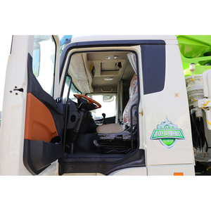 Camión Bomba de Concreto Foton 470 HP 8x4 Mejorado con Sistemas Inteligentes, Mezcladora de Concreto y Semirremolque de Transporte - Product Image 6