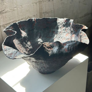 تصميم عتيق مقاوم للماء ومتين على طراز وابي-سابي منتجات مصنوعة يدويًا خالصة ديكور منزلي برطمانات فخارية - Product Image 1