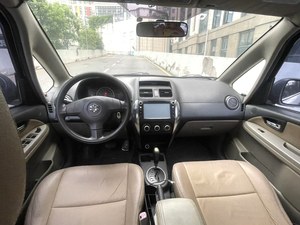 Suzuki SX4 Sedán Usado 2010 1.6L Automático LHD 5 Plazas 109HP Auto Económico para África - Product Image 5