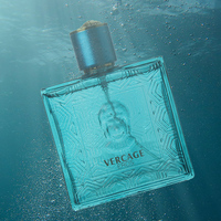 Perfume Femenino Cuadrado Translúcido Turquesa con Tapa Negra Opaca Azul Rey, Aroma Acuático Oceánico de Larga Duración
