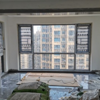 Ventanas de Aluminio con Protección UV, Vidrio Templado Aislante, Doble Acristalamiento, Insonorizadas, con Rotura de Puente Térmico y Pantallas Integradas