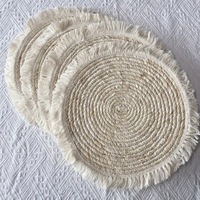 Sous-plat rond Girida en écorce de maïs tissé à la main, moderne, avec pompons, isolant thermique, qualité alimentaire, écologique, pour plat à gratin