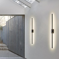 Lámpara LED de pared de tubo lineal simple, candelabro moderno con fondo de arriba hacia abajo, luz de pared opuesta, para cabecera, vestíbulo, pasillo, negro y dorado