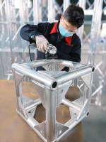 Sistema de Estructura de Aluminio Resistente para Escenarios - Torre de Iluminación Profesional para Conciertos con Conexión Rápida y Gran Capacidad de Carga