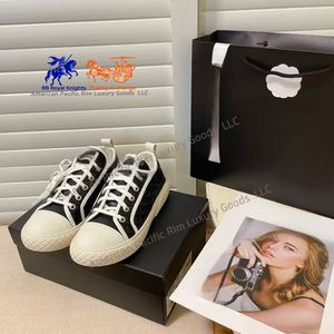 Zapatillas Casuales de Estilo Clásico CC para Hombre y Mujer, Zapatos de Cuero Blanco de Punta Cerrada, Estilo Moderno para Caminar - Product Image 6