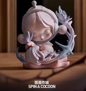 Producto 100% Oficial POPMART, Figuras de la Serie The Paradox SKULLPANDA, Caja Sorpresa, Regalo, Decoración de Escritorio, <span class=keywords><strong>Figura</strong></span> Coleccionable - Product Image 5
