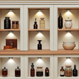 Éclairage LED d'ambiance décoratif pour la maison, pouvant être fixé sur les armoires à vin, les armoires de cuisine et les vitrines. - Product Image 3