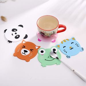 Sous-verres en caoutchouc souple PVC silicone, motif dessin animé mignon, vente en gros d'usine, personnalisables - Product Image 1