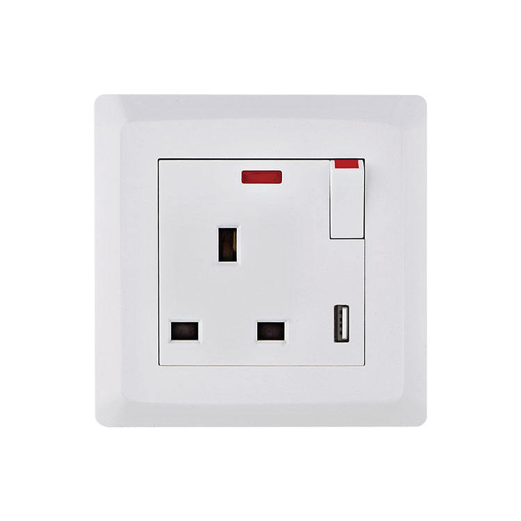 White Wall Switches UK Africa Electrical Switch Socket 1Gang 2Way British Standard Switch Socket With 13amp USB Socket