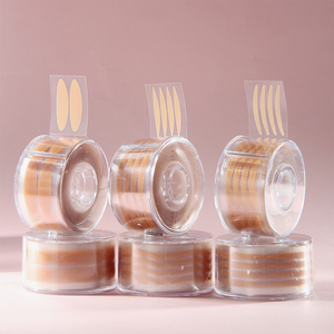 300 pares impermeable doble pliegue párpado pegatina malla Invisible encaje párpado cinta herramienta con corazón rollo caso J0230 para uso de belleza - Product Image 1