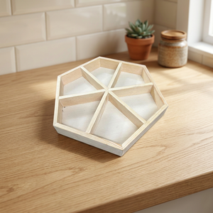 Bandeja hexagonal de madera con seis compartimentos triangulares, organizador de madera natural duradero de 12 pulgadas - Product Image 3