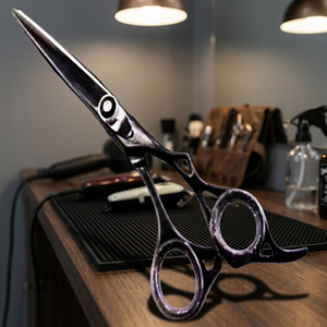 Tijeras de Peluquería ASAP Ultraligeras de 6 Pulgadas, Acero Inoxidable, Recubrimiento en Polvo Negro Mate, Hojas con Borde Convexo, Estilo Flecha - Product Image 2