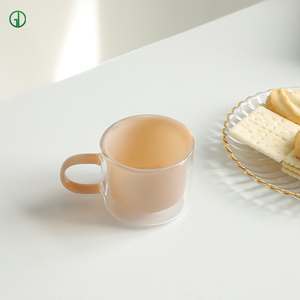 Taza de <span class=keywords><strong>doble</strong></span> pared de vidrio de borosilicato alto, cerámica moderna resistente al calor para té de capuchino, Latte Té Espresso, bebidas calientes - Product Image 5
