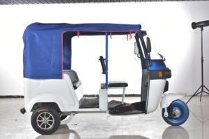 Rickshaw électrique pour passagers et <span class=keywords><strong>tuk</strong></span>-<span class=keywords><strong>tuk</strong></span> à prix avantageux, vente de <span class=keywords><strong>Mahindra</strong></span> Treo Yaari - Product Image 3