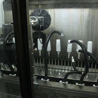 Nouvelle ligne de peinture robotisée avec four de cuisson UV anti-buée pour phares de voiture et cabines de pulvérisation, moteur comme composant essentiel