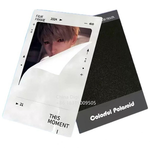 K-pop 2026 World Tour: Regali a Sorpresa Divertenti - Photocard Nascoste Kpop - Blind Box Casuale per Fan degli Idoli - 7 Membri - Carte Fotografiche Adesive Rimovibili - Product Image 4