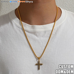 JOYFFO Collana con Ciondolo a Croce Intrecciata Cristiana, Impermeabile, Placcata in <span class=keywords><strong>Oro</strong></span>, in Acciaio Inossidabile per <span class=keywords><strong>Uomo</strong></span> - Product Image 1