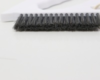 Brosse de nettoyage portable pour rainures de fenêtres en plastique, raclette de salle de bain et brosse grattoir pour interstices de rebords de fenêtre
