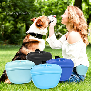 Hot-selling Practical Custom Travel Portable Food Grade Silicone <b>Dog</b> Training Snack <b>Bag</b> Reusable Silicone Pet Snack <b>Bag</b> - Product Image 2