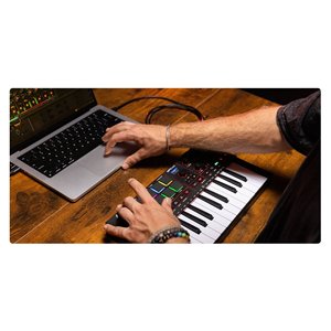 Controlador MIDI <span class=keywords><strong>Akai</strong></span> Professional <span class=keywords><strong>MPK</strong></span> <span class=keywords><strong>Mini</strong></span> IV de 25 teclas con USB tipo C y salida Jack para producción musical - Product Image 4