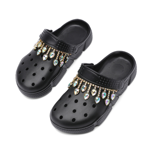 Sandales de plage d'été pour femmes, tendance et charmantes, sabots respirants à semelle épaisse, en matériau souple antidérapant, chaussures d'extérieur – Grande Vente - Product Image 4