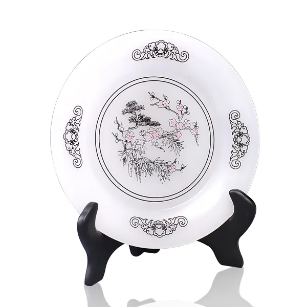 Белые керамические тарелки с деревянной основой, хрустальный металлический трофей, награда на заказ