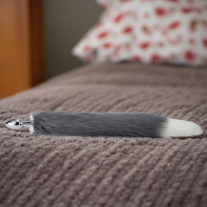 Hot Selling Grau und Weiß Fuchsschwanz Anal <span class=keywords><strong>Plug</strong></span> Edelstahl Metall Anal <span class=keywords><strong>Plug</strong></span> Sexspielzeug Schwanz Anal <span class=keywords><strong>Plug</strong></span> Schwanz für Mann Frauen - Product Image 5