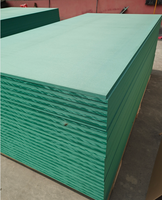 Haute qualité 18mm humidité MDF HDF conseil 1220x2440mm vert noyau laminé mélamine MDF pour porte