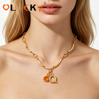 Collier personnalisé LUCKYJIU en acier inoxydable plaqué or 18 carats, étanche, avec pendentif triangle en cristal et initiale