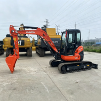 Approvisionnement direct usine : Excavatrice compacte 5,5 tonnes avec pompe hydraulique puissante, moteur 45,4 CV, chenilles robustes, multi-applications