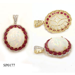 Colgante de Oro Amarillo de 14K con Ópalo (Ovalado) de 13.57 CT, Rubí (Ovalado) de 4.08 CT y Diamante Blanco (Redondo) de 0.72 CT - Product Image 1