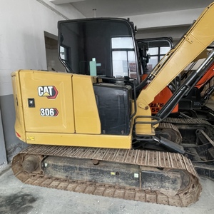 รถขุดขนาดเล็ก CAT 306 CR มือสอง 6 ตัน รถขุดไฮดรอลิกแบบตีนตะขาบ บูมหมุนได้ รถขุดขนาดกะทัดรัด - Product Image 1