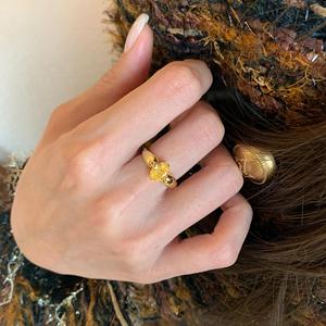 Bague de style antique en argent pur S925 avec diamant jaune en forme d'œuf super étincelant pour l'index, petite abeille dodue française - Product Image 5