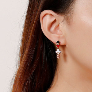 Wholesale 316L Stainless Steel 14k 18k Pvd Gold Plated Zircon High Quality Jewelry Fashion Stud <b>Playing</b> <b>Card</b> Earrings for Women - Product Image 6