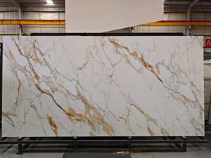 Losas de Porcelana Mate de Ingeniería con Aspecto de Mármol Calacatta, Piedra Sinterizada Calacatta Blanca Dorada Pulida, 3200x1600x12mm, para Encimeras - Product Image 1