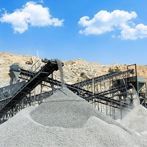 Usine de concassage de pierres de carrière 100-150 Tph, ligne de production de concassage d'agrégats, de <span class=keywords><strong>granit</strong></span>, de calcaire, de basalte, de gravier et de roche - Product Image 1