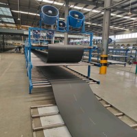 Kalınlaştırılmış NBR PVC Köpük Yalıtım Rulosu UV Dayanımlı Yaşlanmaya Karşı Koruyucu Yangına Dayanıklı Çatı ve Boru Hattı Isı Yalıtımı için