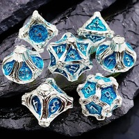 Haute qualité personnalisé émail bleu creux Dragon métal dés ensemble carré polyédrique mdn RPG jeu dés usine en gros mdn cadeaux