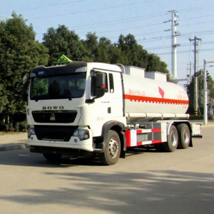 รถบรรทุกถังเคมีที่ติดไฟได้18M3 sinotruck HOWO 6x4 16M3สำหรับการขนส่งของเหลวอันตราย - Product Image 4