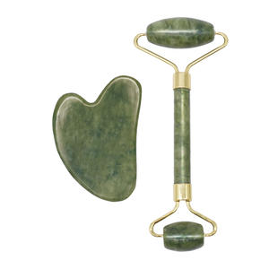 Vente en gros usine : Rouleau de jade vert Xiuyan naturel et ensemble Gua Sha Beauté, Rouleaux de massage facial pour la beauté - Product Image 3