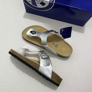 Birkenstocks Gizeh personnalisés pour hommes et femmes, sabots en cuir, mules, pantoufles en daim de vache, semelle en liège, pantoufles plates cool unisexes - Product Image 2